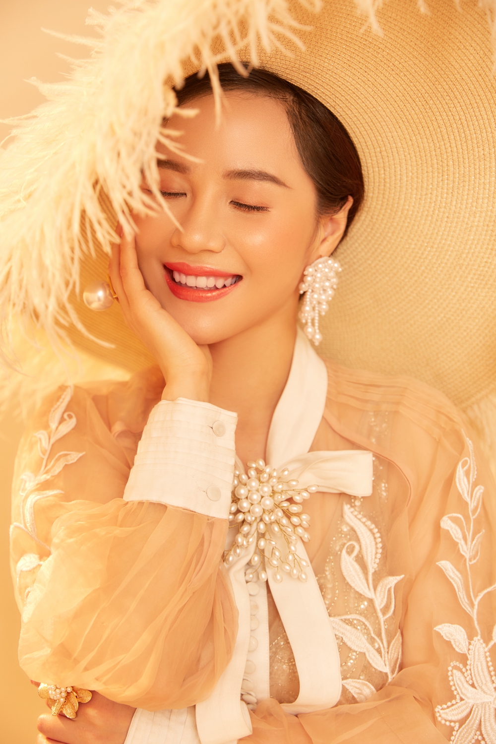  p data-id="tdebm0yrkqye">余玉婵,越剧演员,越剧戚派再传弟子, a