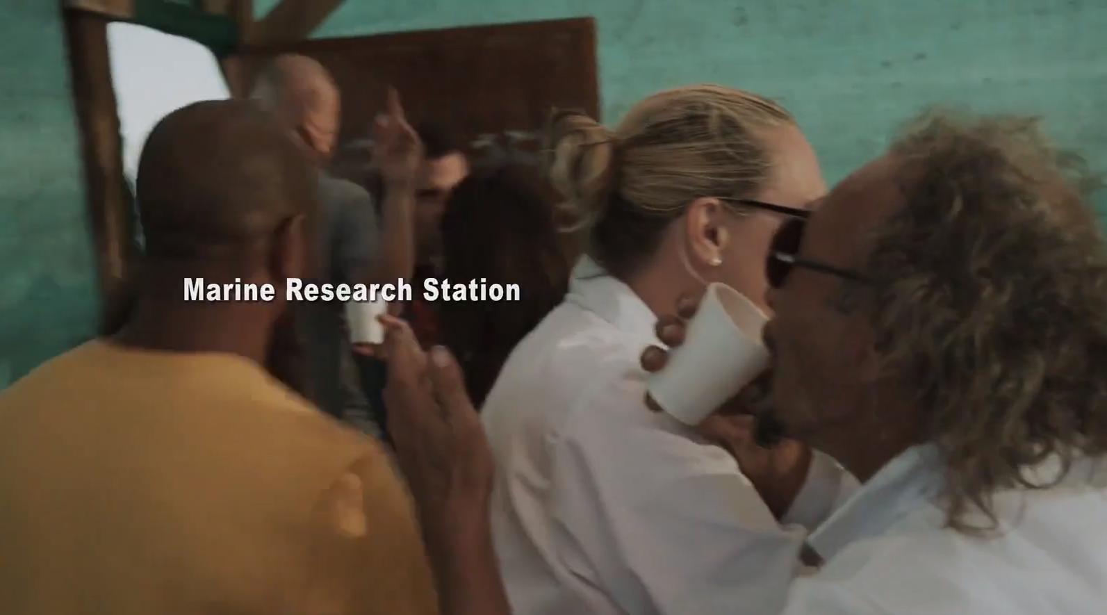 几分钟看完电影《夺命六头鲨》#星知计划#