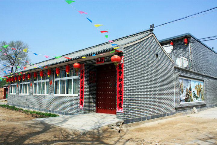 老张家休闲田园农家院位于北京市延庆县沈家营镇马匹营村二区3号院,是