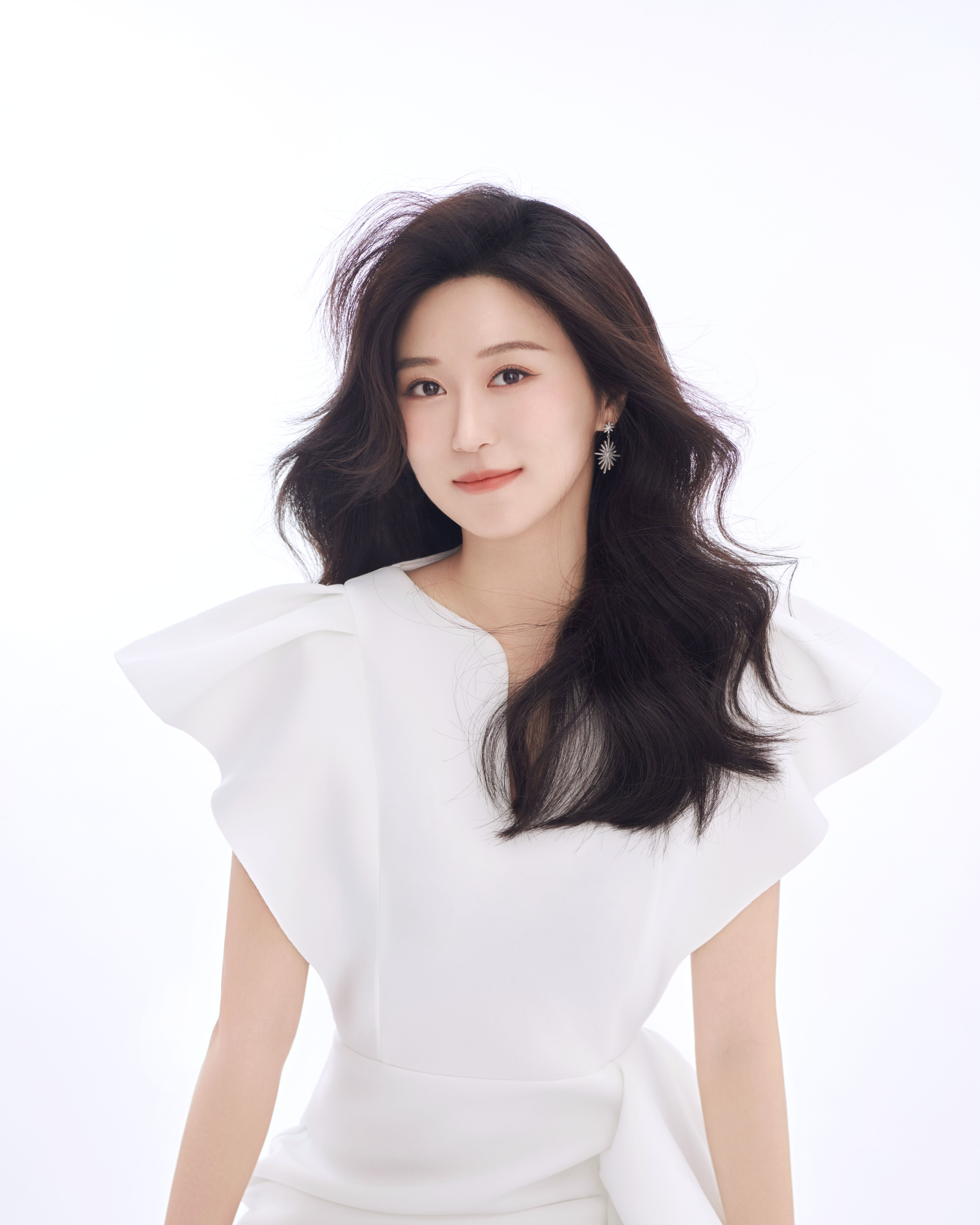 " data-ctrid="sxqod4whg4bz">全国总工会文工团声乐演员 /span> sup