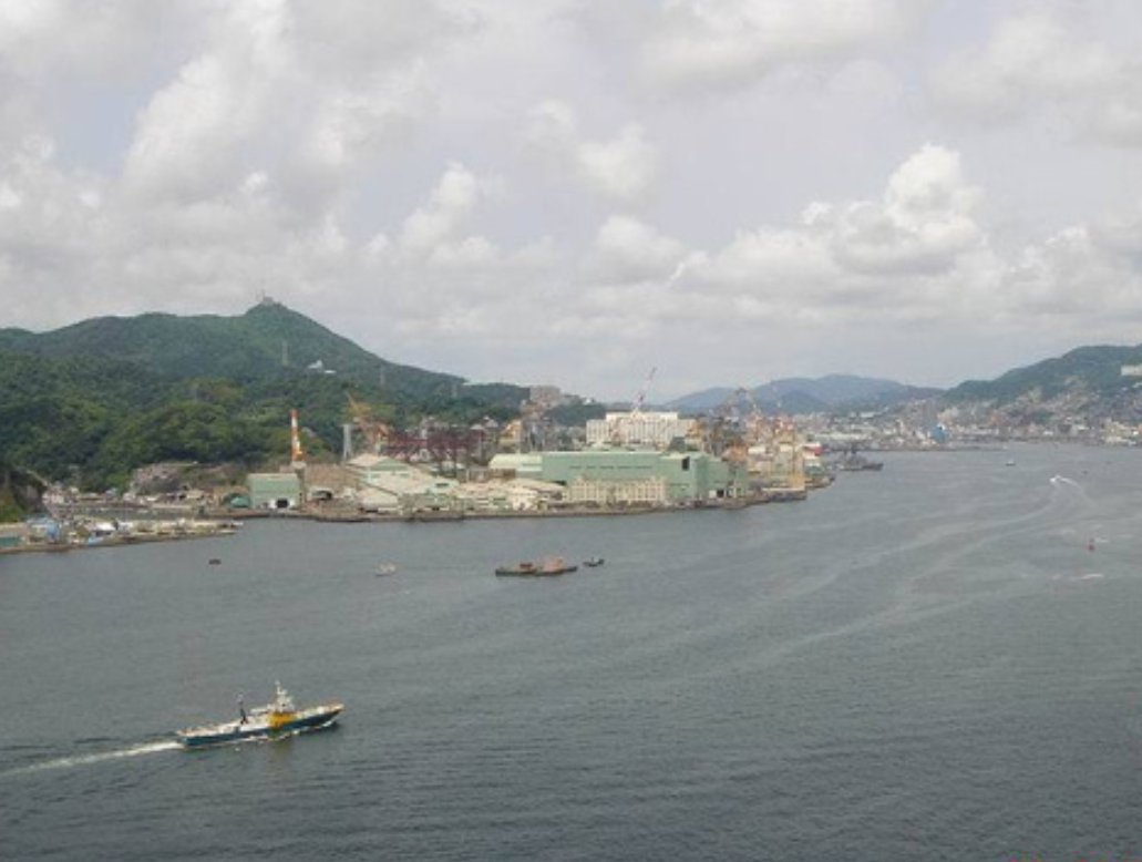 位于孟加拉国东南部,包括吉大港区和博里萨尔区大部,达卡区南部. /p>