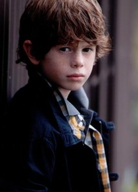  p>drew justice,演员,代表作品《小捣蛋闹翻天》. /p>