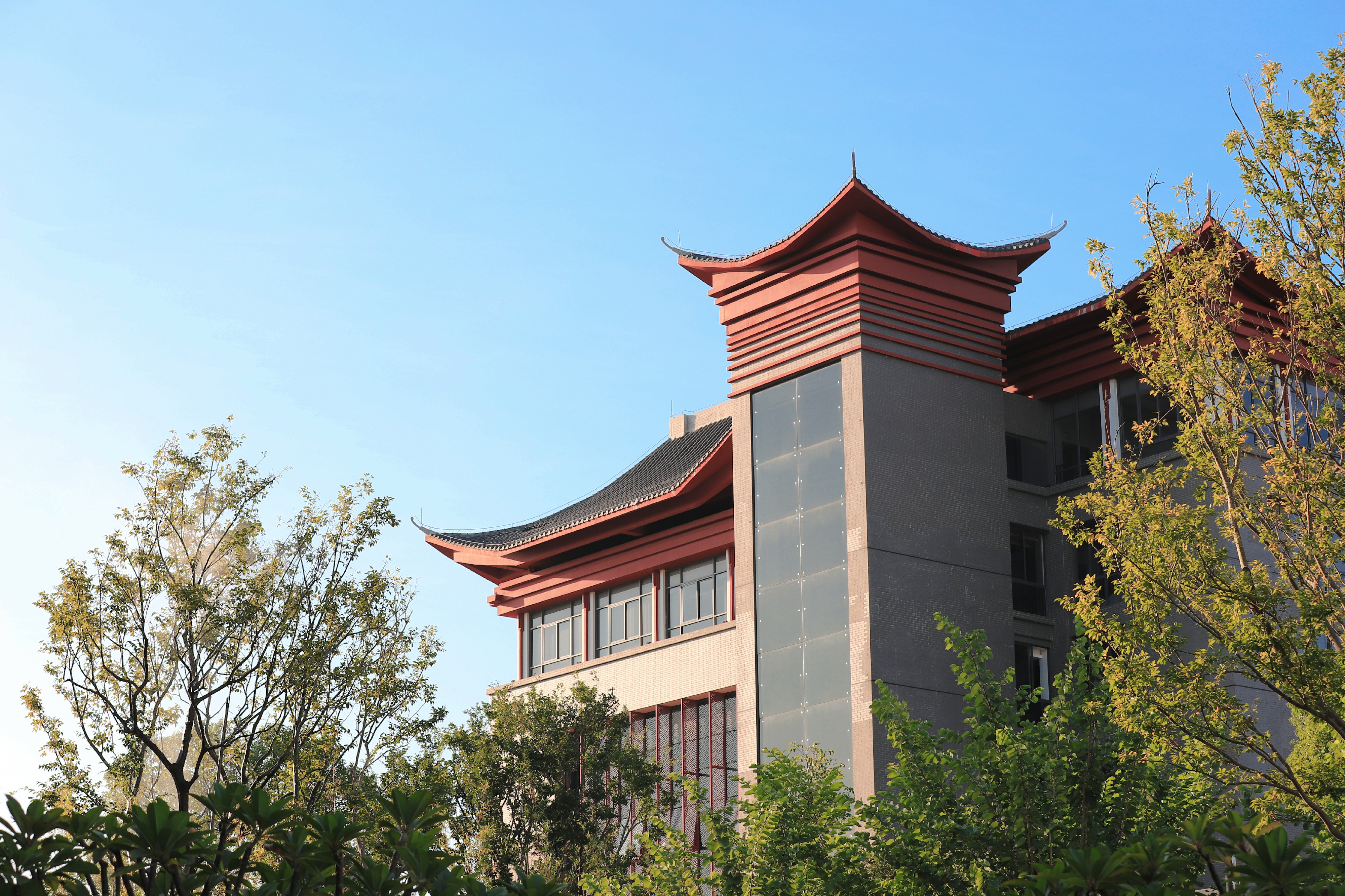 data-ctrid="smwtjry7swev">江门广雅学校(江门市广雅中学,江门市新会