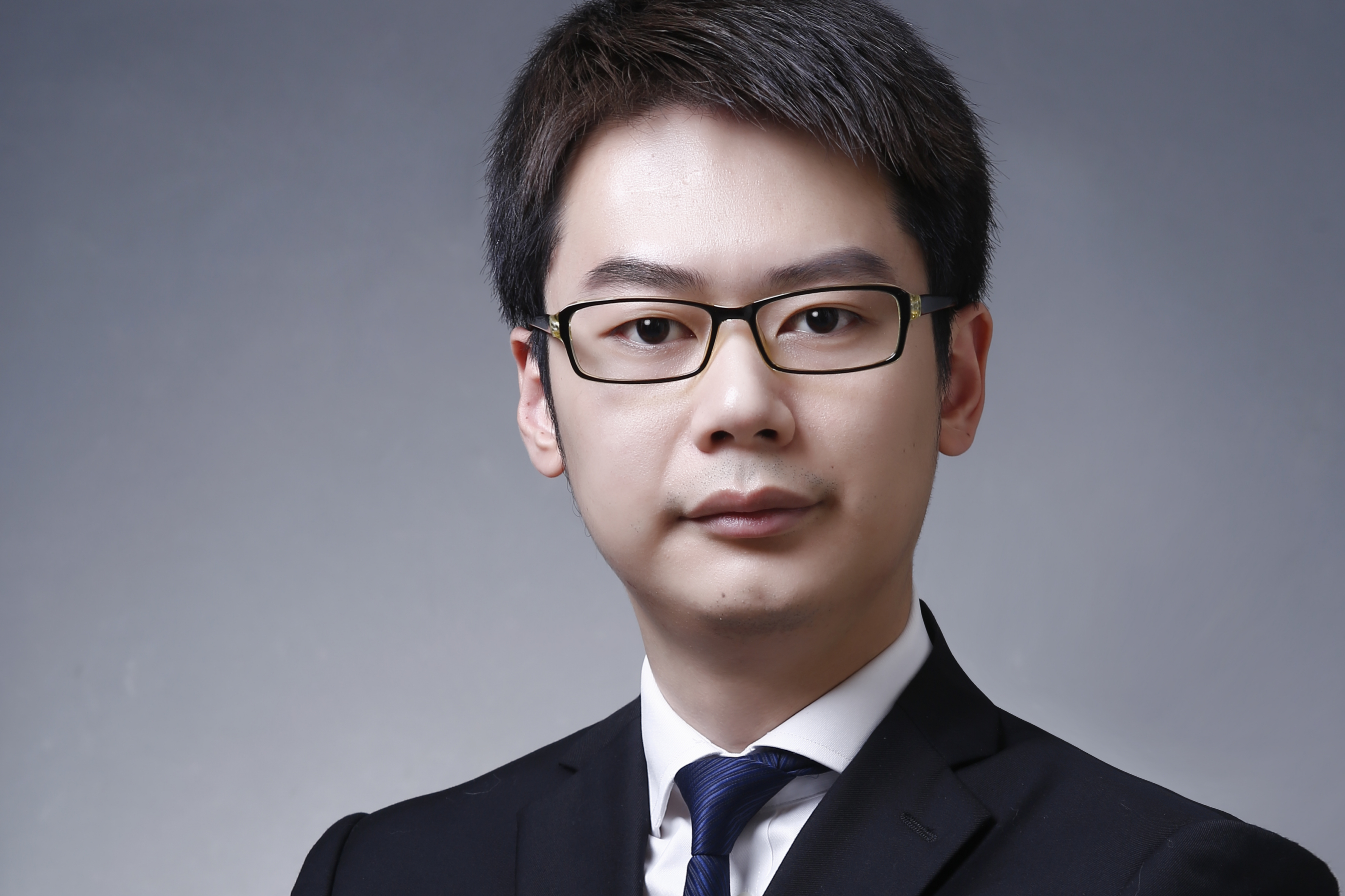  p>李旻,男,汉族, a target="_blank" href="/item/华东政法大学