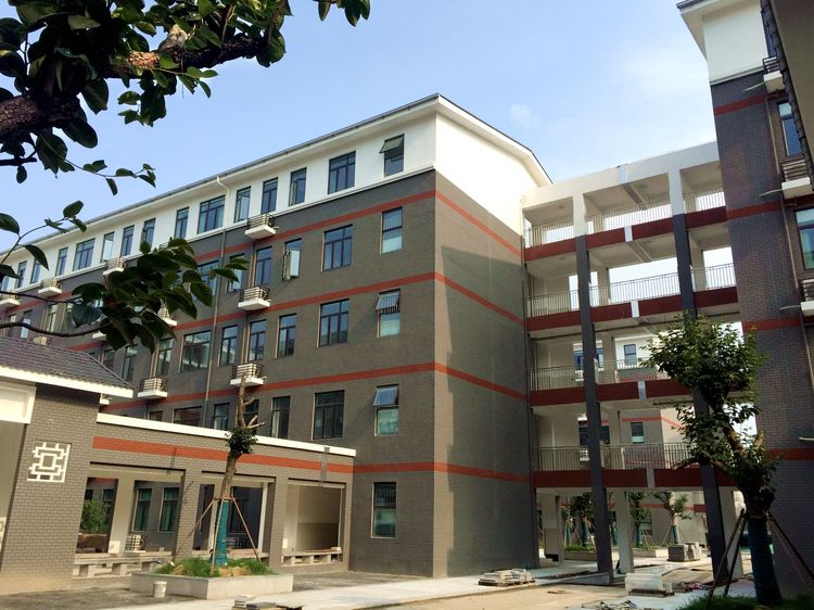  p>宿迁市钟吾初级中学为江苏省宿迁中学初中部,是江苏省宿迁中学教育