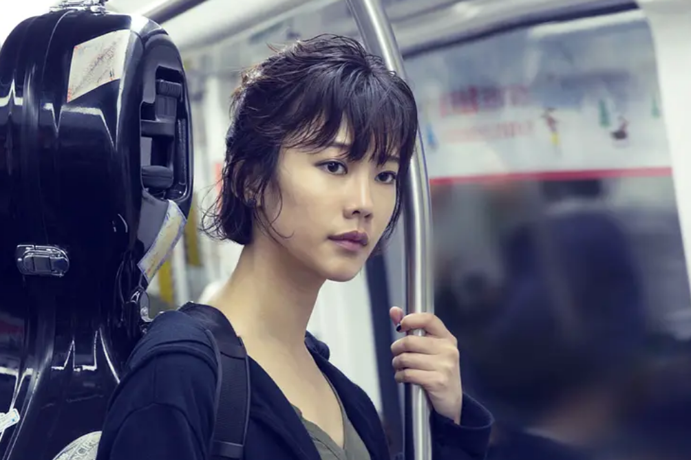 ">少年》中的角色,由<a target="