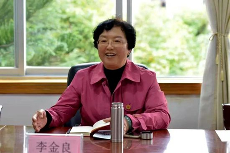  p>李金良,女,纳西族,1967年11月出生,云南古城人,民盟盟员,大学本科