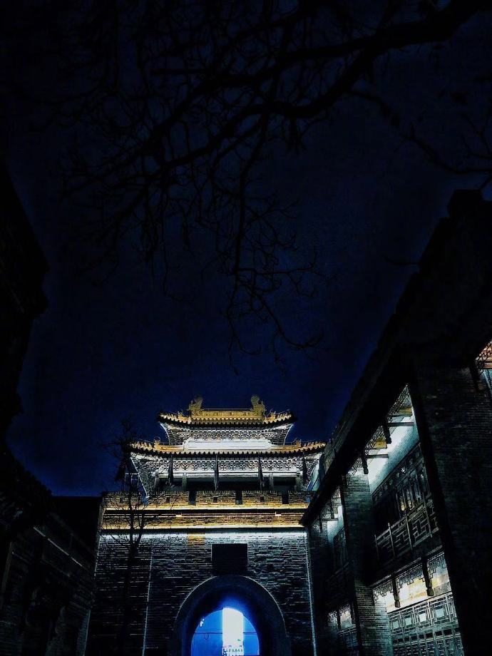 全称 b>串城街历史文化街 /b>,又称 b>邯郸道 /b>,俗称串城街,正式