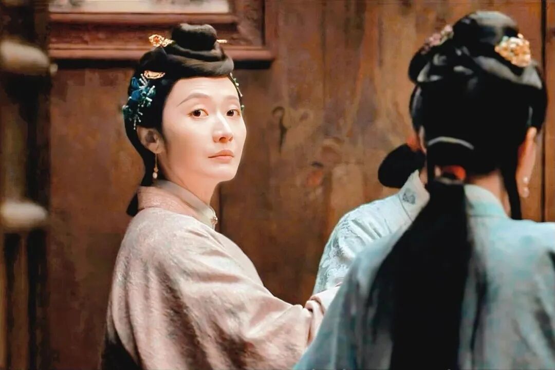 《家业》杨斯：田绛月被仇恨吞噬悲情寡妇！激励杨紫成长_百科TA说