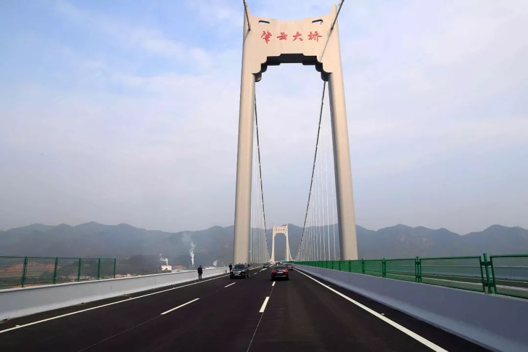  p>都杨镇,隶属于广东省 a target="_blank" href="/item/云浮/37017"