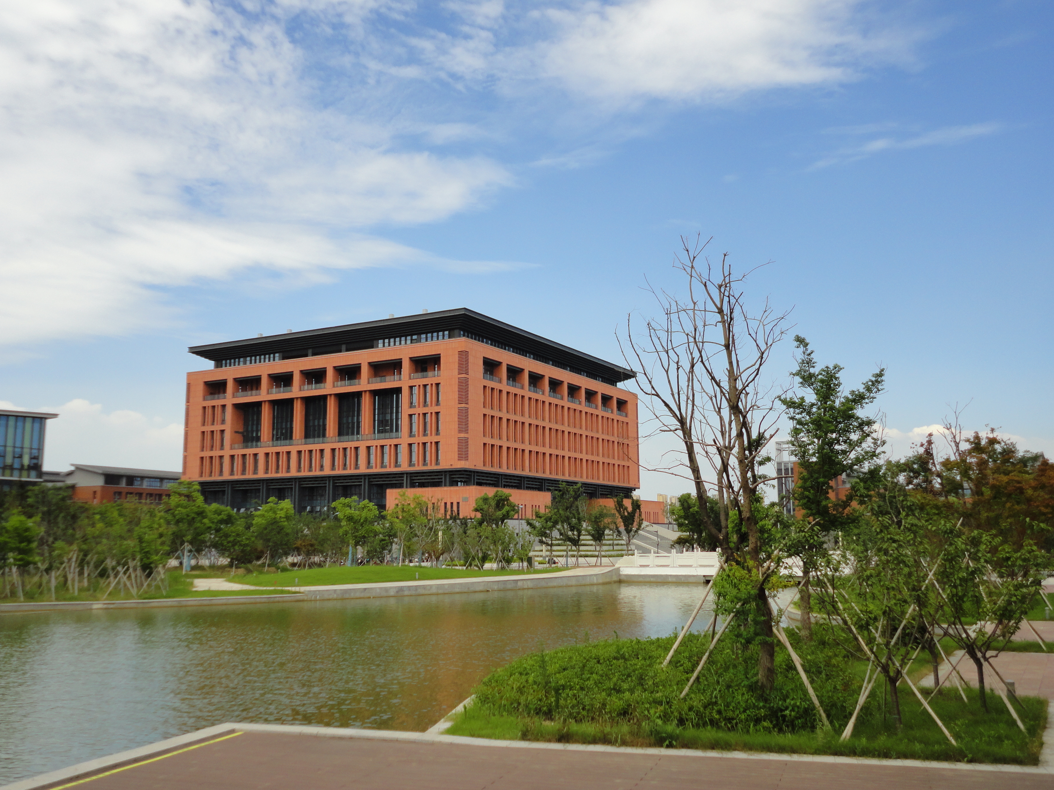 常州工学院图书馆