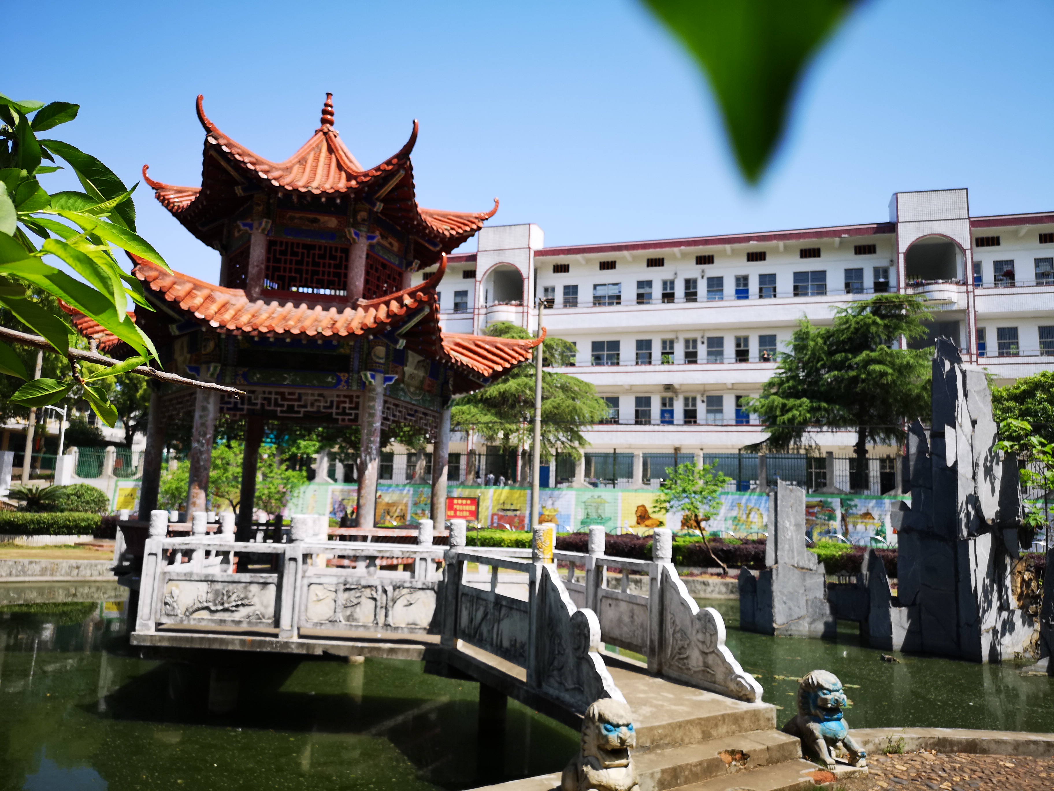 祁东县育贤中学