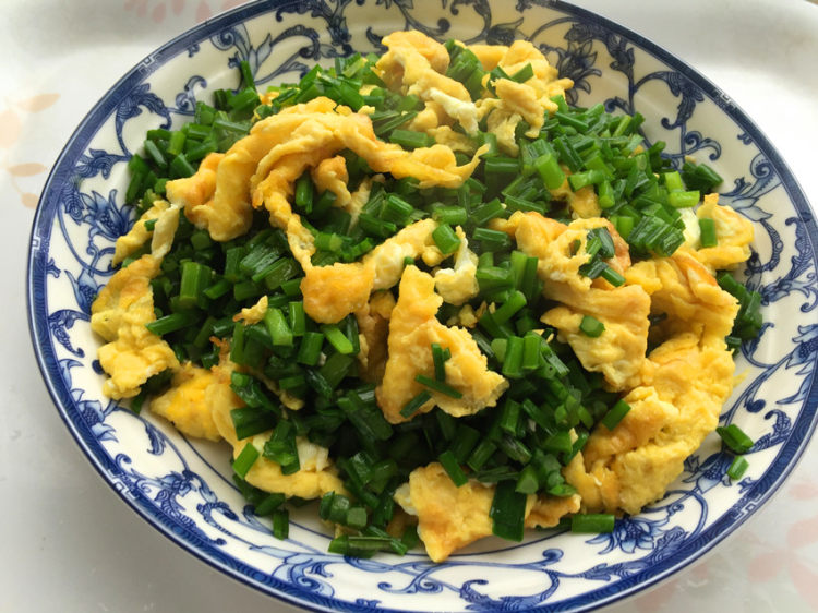韭苔炒鸡蛋