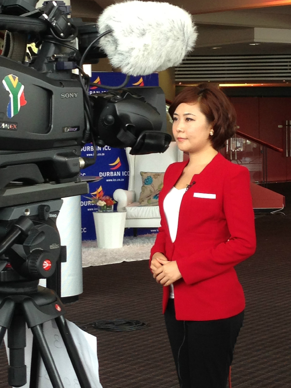  p>侯娜,中央电视台英语新闻频道cctv-news出镜记者,主持人,原澳门澳