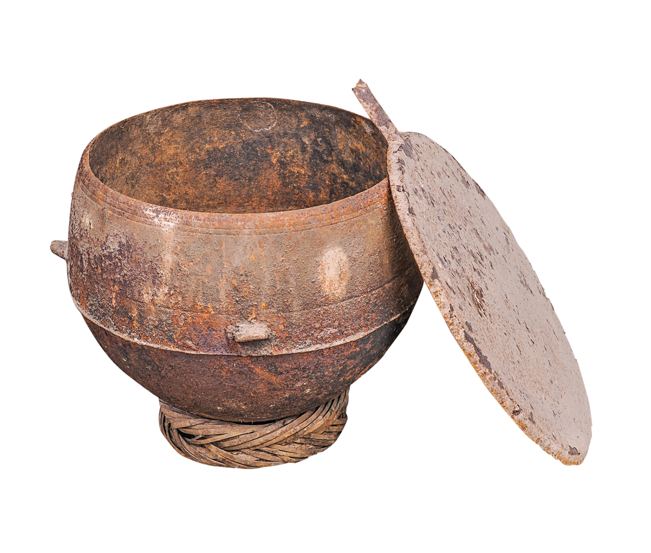 黎平地区四耳铁制鼎罐