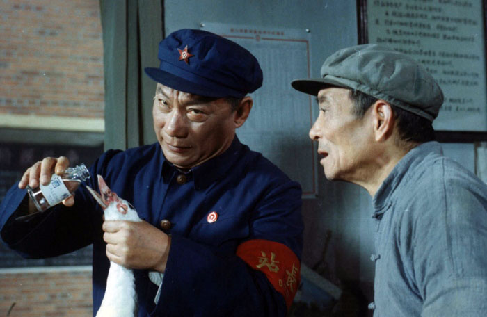 《四等小站》是 a target="_blank" href="/item/上海电影制片厂