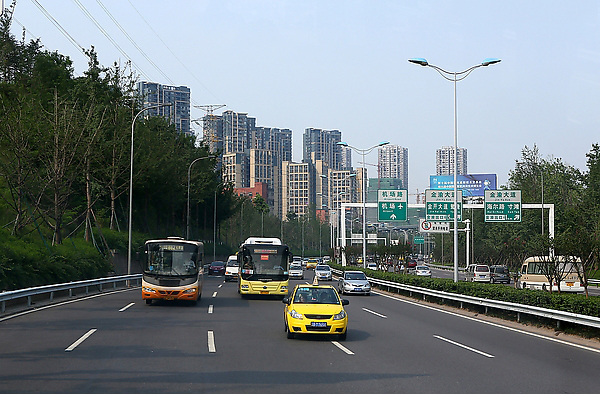  p data-id="gnx3kg9hzf">渝都大道,俗称"重庆机场路(机场高速)",是 a