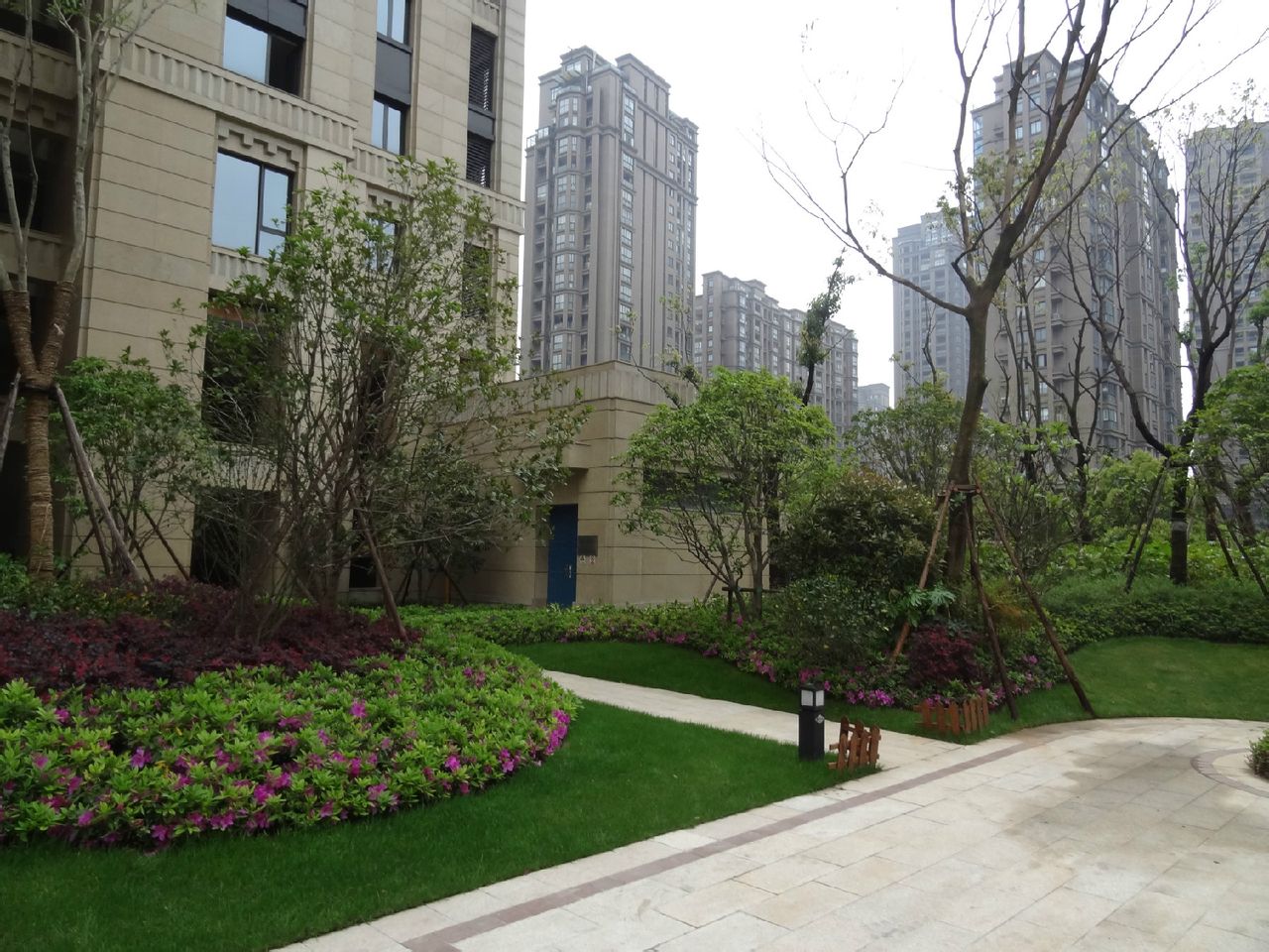  p>康城一品,雄踞临平新城cbd中央,东临9万m2水景公园,南靠世纪大道