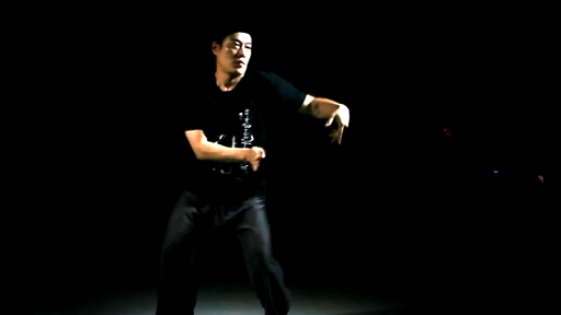 data-id="go04er0jc7">"描声",是韩国舞蹈艺术家wave zino ,为自己