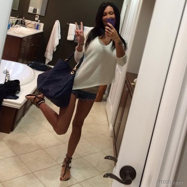  p>杰西卡·詹梅斯,英文名jessica jaymes,女,(1981年3月8日-2019年9