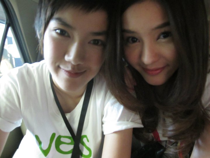 李海娜和李缇娜恋爱