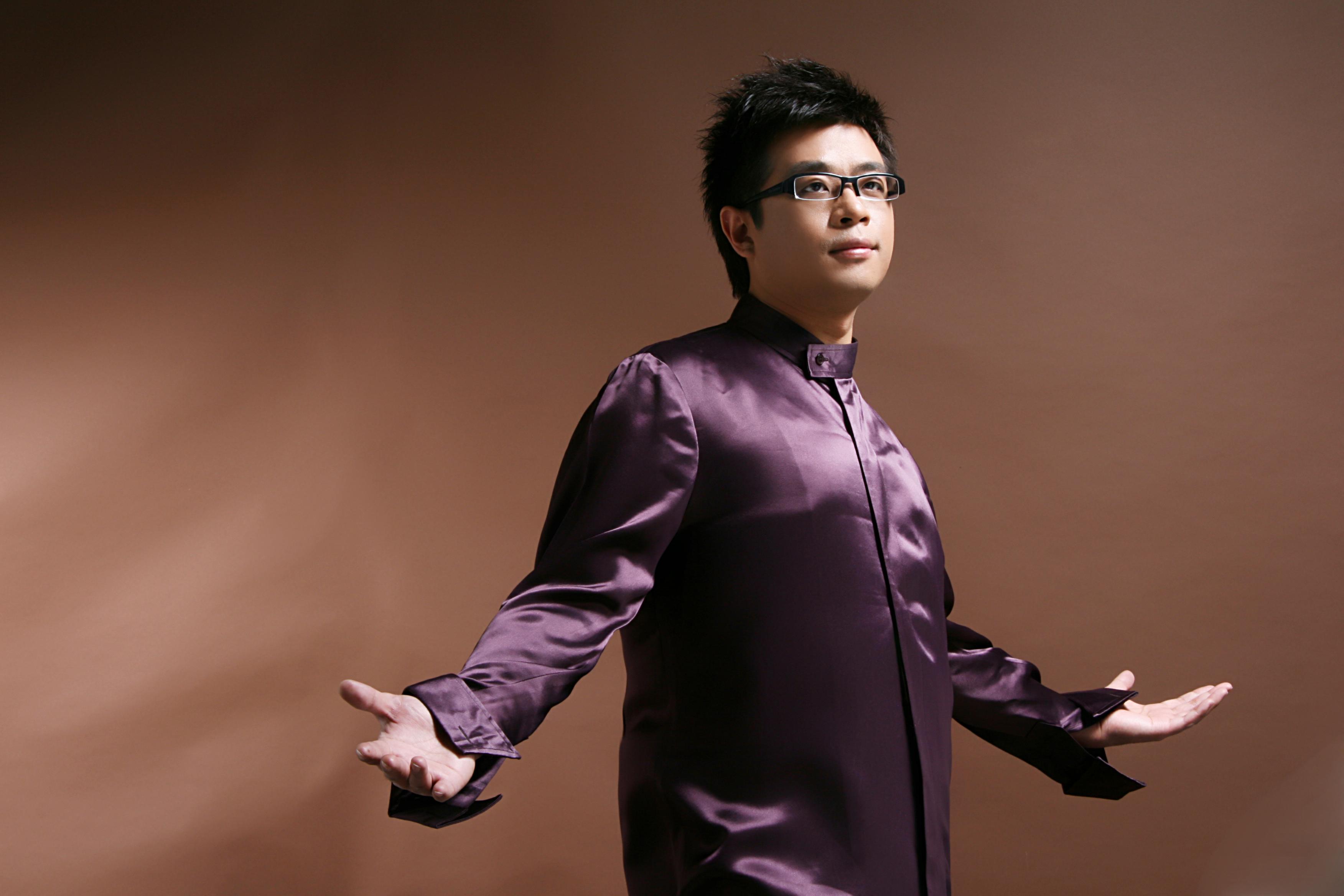  p>王强于2009年发行歌曲,太子妃是一首以古代宫廷故事为背景创作的一