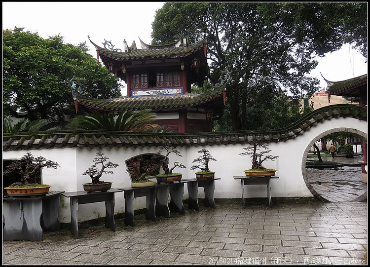  p data-id="gnzl9lznwd">福州开化寺位于福州西湖公园内,原是明代谢