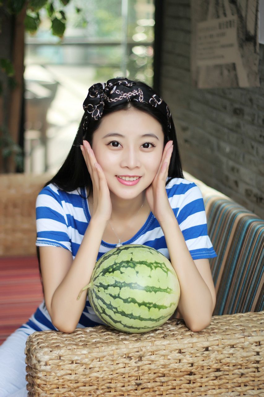  p data-id="gnbc2a4lsz">田林鹭,原名:田果.