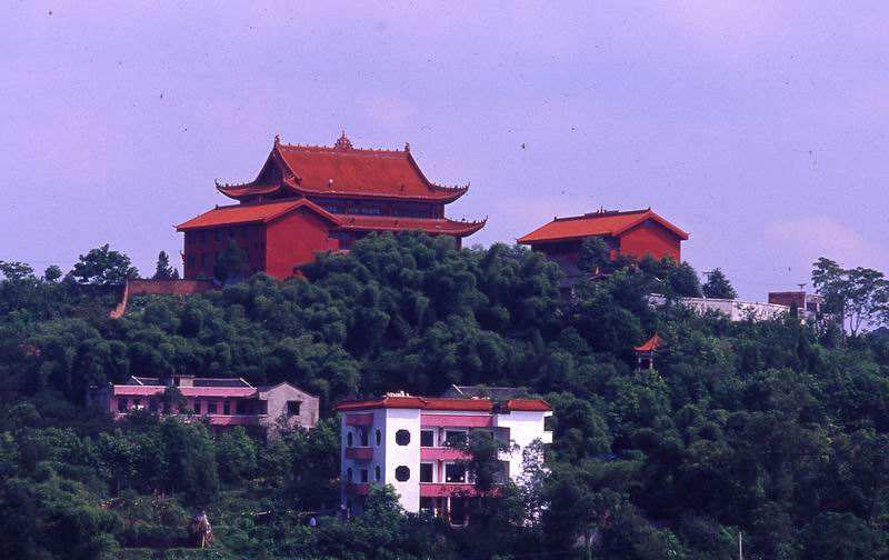  p data-id="gnzl3rw2o3">永寿寺位于武胜县华封乡嘉陵江西岸,是一座