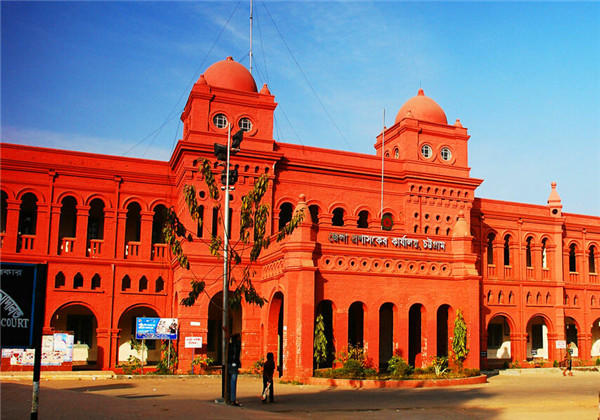 位于孟加拉国东南部,包括吉大港区和博里萨尔区大部,达卡区南部. /p>