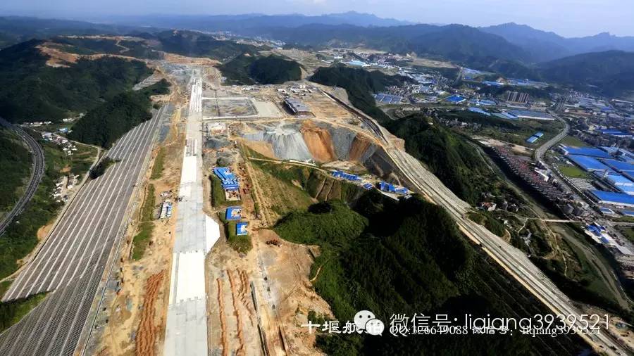 十堰武当山机场
