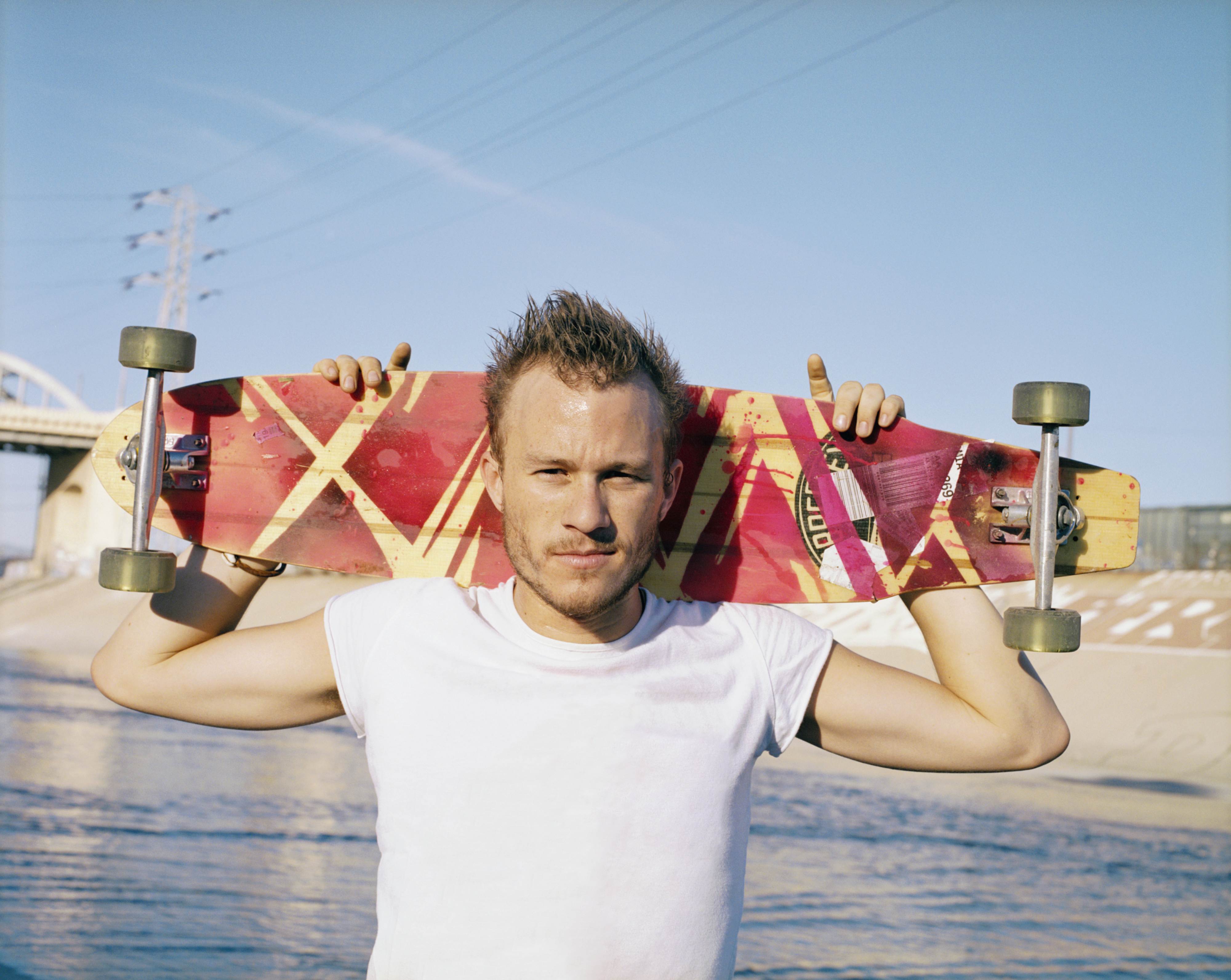 (heath ledger,1979年4月4日-2008年1月22日),出生于澳大利亚珀斯市