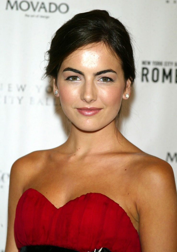  p>卡米拉·贝勒(camilla belle),1986年10月2日出生在美国加利福尼亚