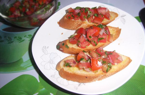番茄莎莎酱bruschetta