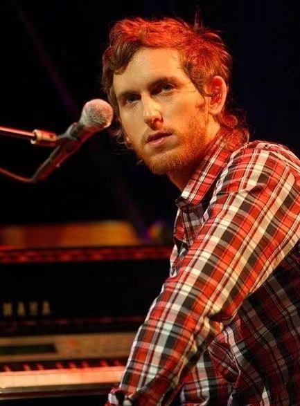  p data-id="2fhnq69oche">杰西·卡麦可是美国流行摇滚乐队 a target