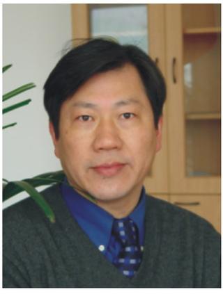 李小伟
