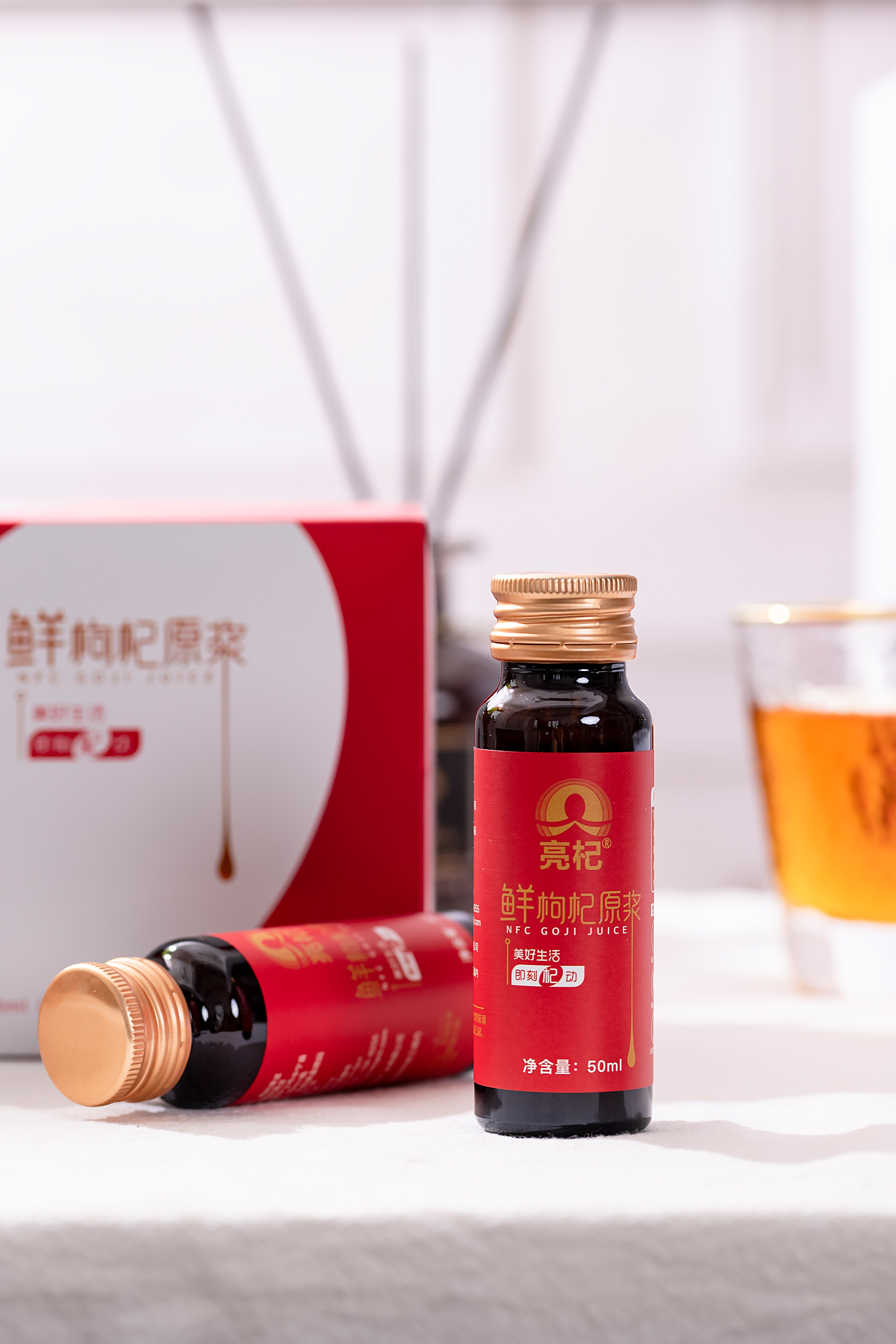  p>亮杞 ,是一个品牌商标,主要经营医用营养饮料; 维生素制剂; 补药