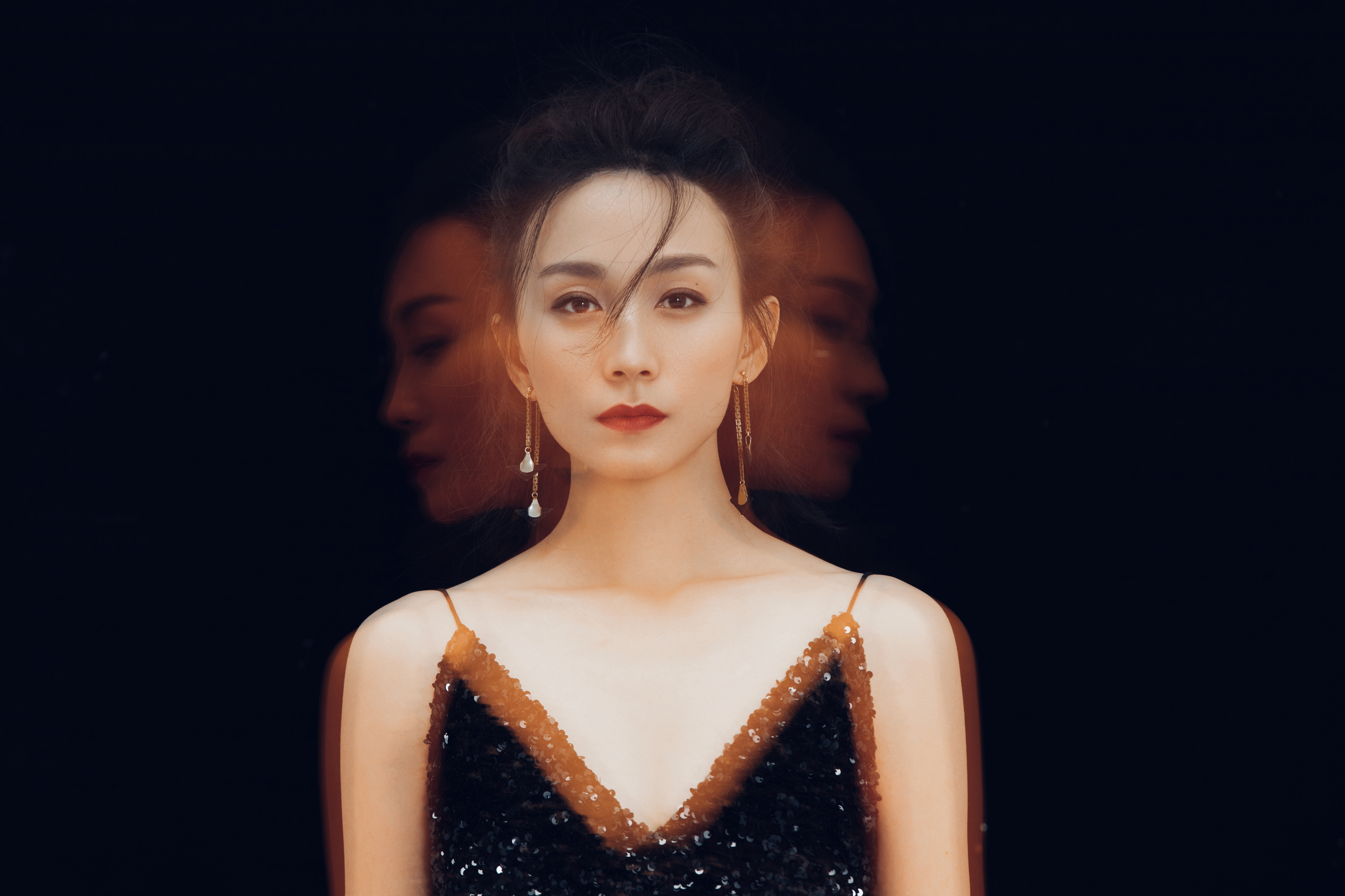  p>丁子玲,1987年11月10日出生于湖北省武汉市,中国内地女演员,毕业于