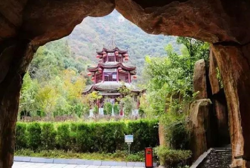 房县观音洞旅游区