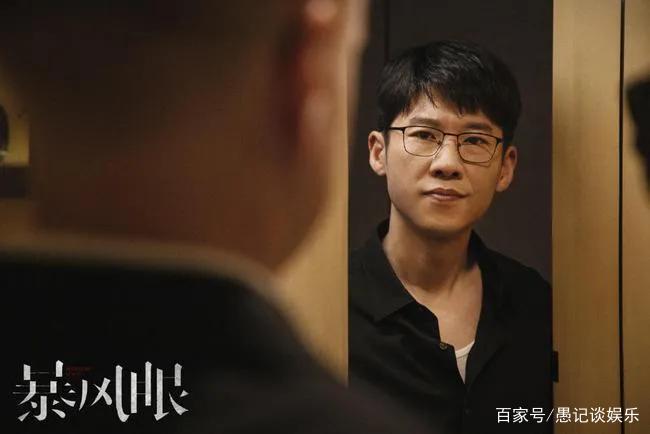 “星二代”王骁半路出家，放弃傲人学历投身演艺事业，靠演技上位_百科TA说