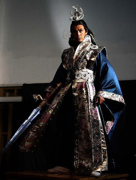 2j">燕藏锋是《 a target="_blank" href="/item/魔剑生死棋/6794932"