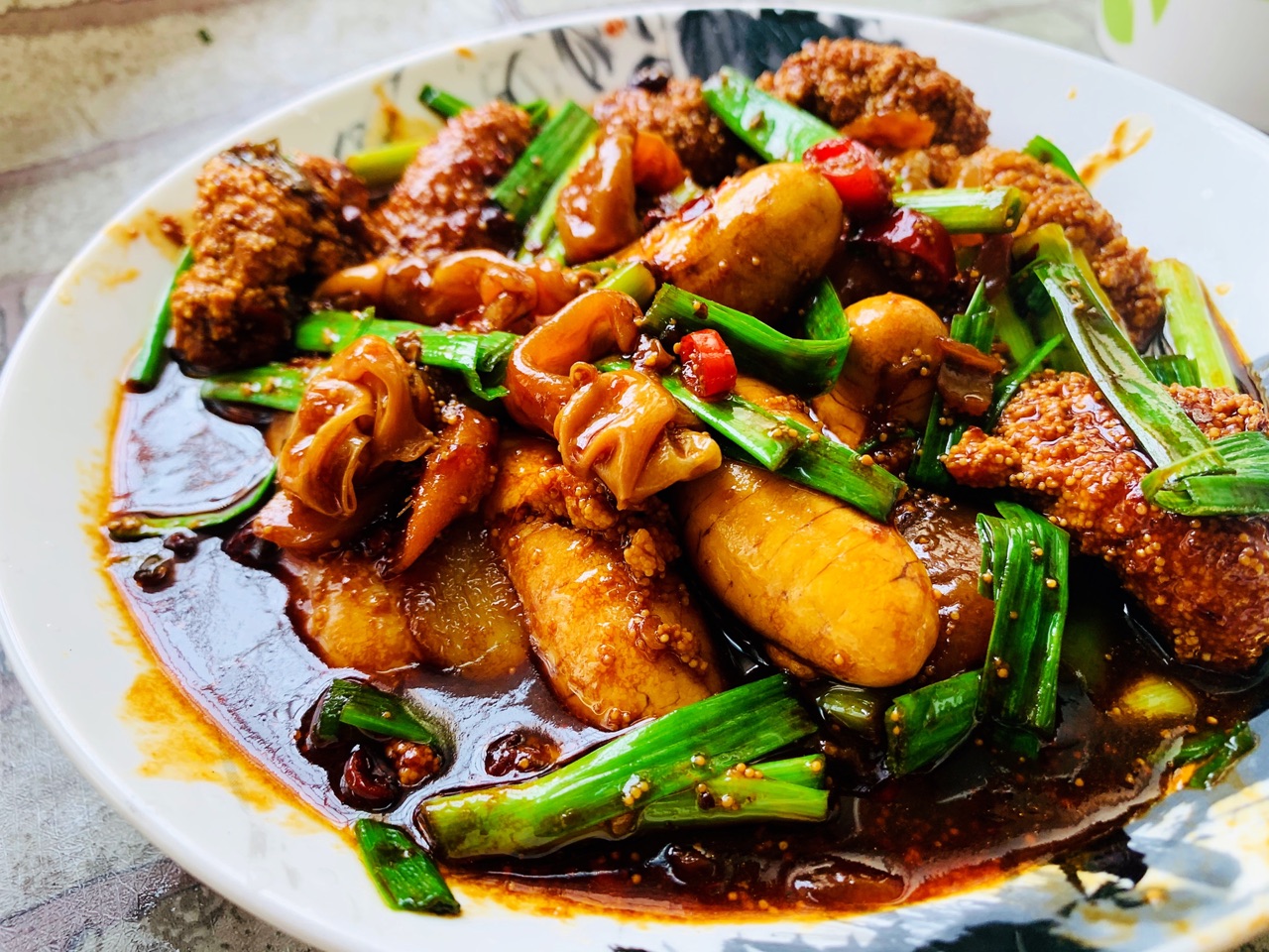  p>鱼籽焖茄子是一道菜,它的材料是 a target="_blank" href="/item