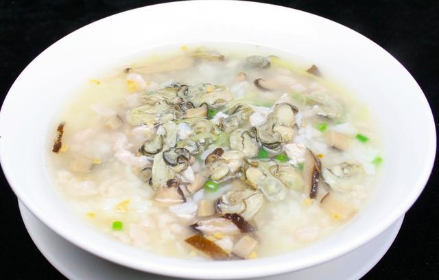  p>蚝仔粥是一道美味可口的传统名点,属于 a target="_blank" href="