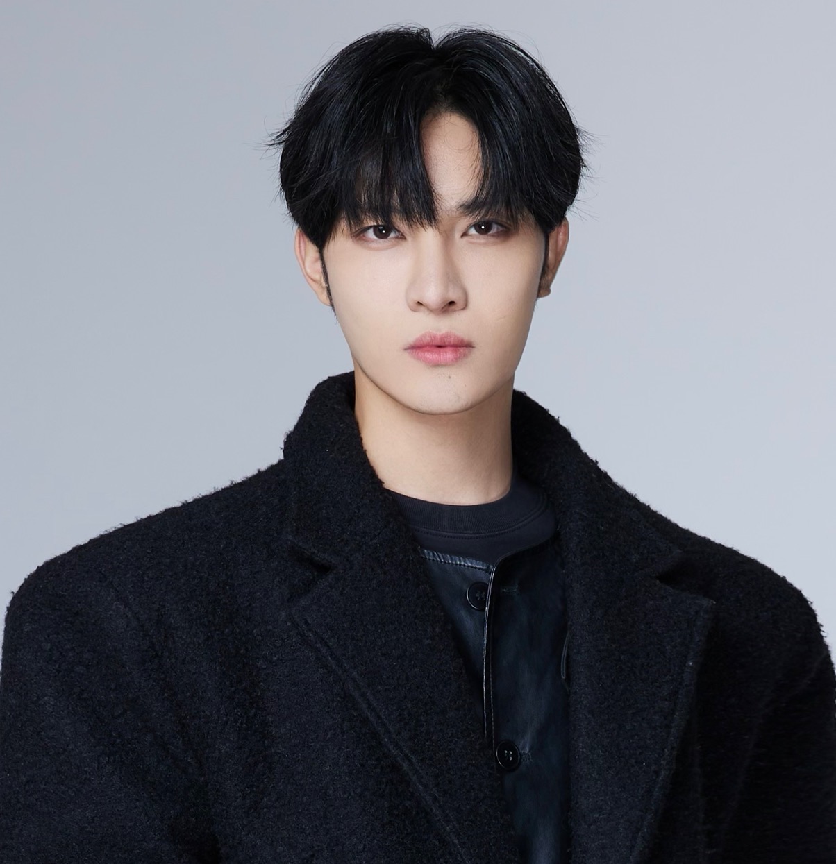 n9hk">韩松,1998年12月26日出生于山东省威海市,中国内地男歌手,演员