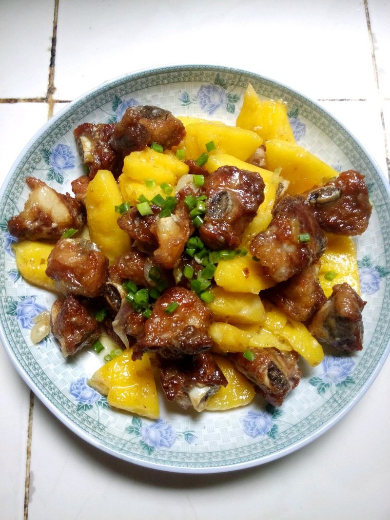 凤梨烩排骨