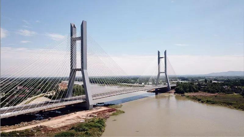 高速公路 i>(xuancheng╟tongling expressway) /i>,简称"宣铜高速"