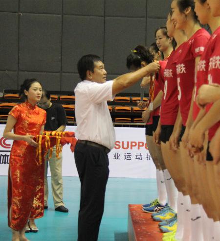 的2016年全国女子排球锦标赛的队伍有天津队,江苏队,上海队,八一队