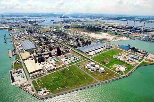  p>裕廊岛 (jurong island) 是位于新加坡西南部外海的 a href="#"