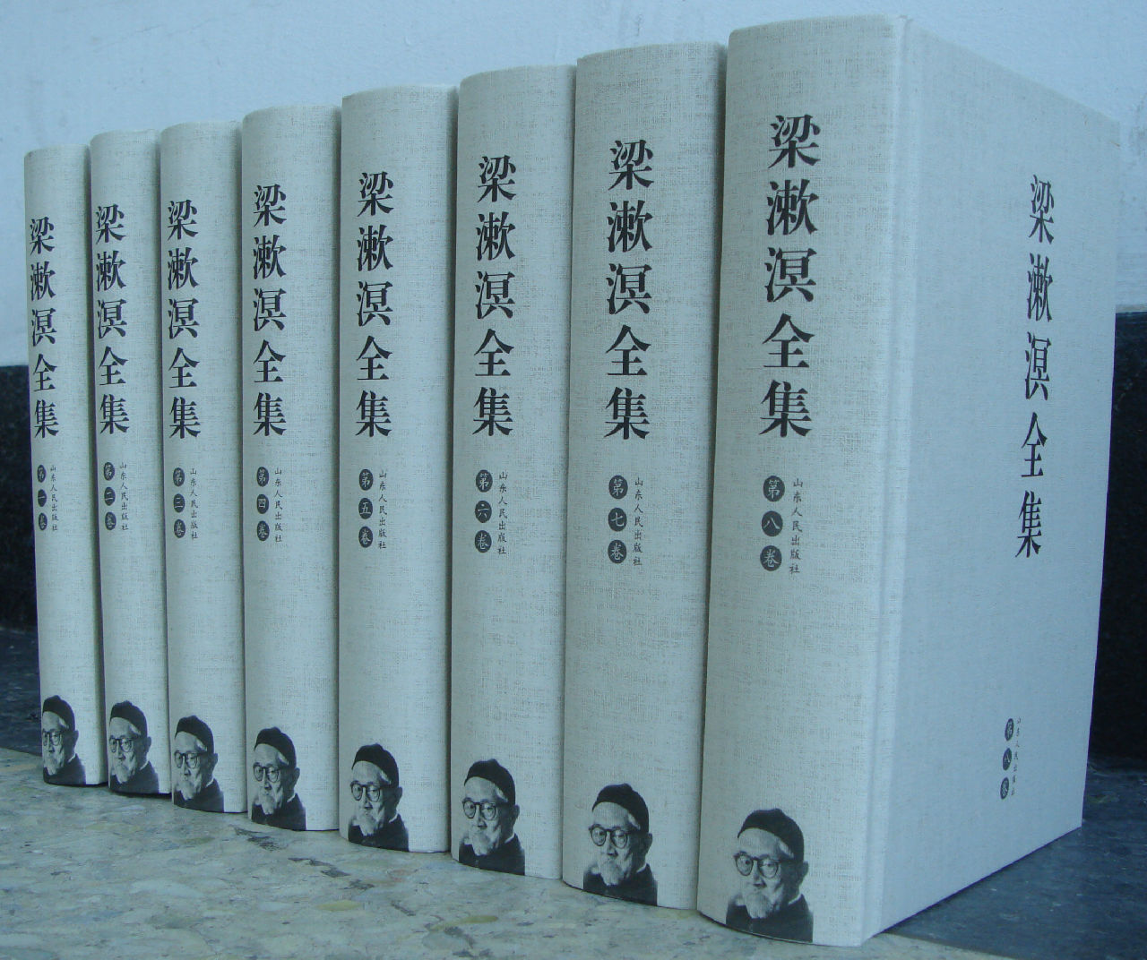  p>梁漱溟(1893年10月18日—1988年6月23日),蒙古族,原名焕鼎,字寿铭
