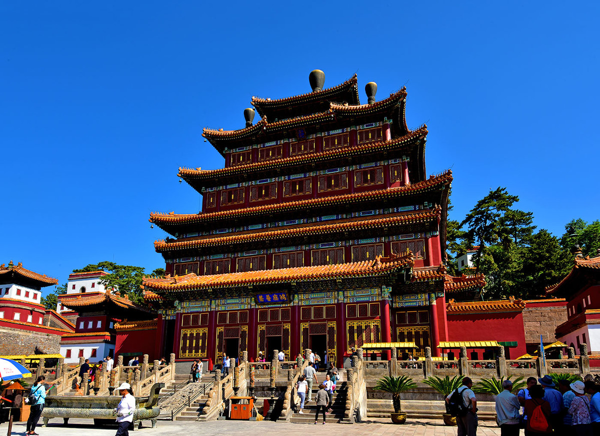  p>外八庙是 a target="_blank" href="/item/河北承德避暑山庄